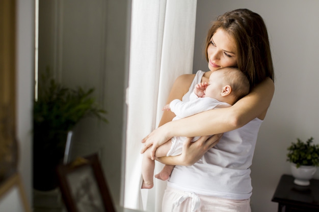 Moms, Ketahui 3 Mitos Bayi yang Salah Ini