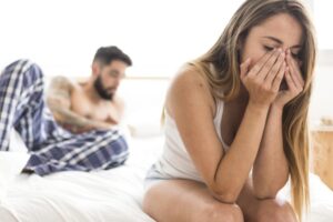 Jika Suami Lebih Tertarik dengan Gadget daripada Seks