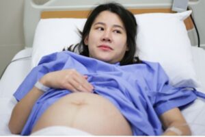 Moms, Waspada Komplikasi Ini agar Persalinan Lancar