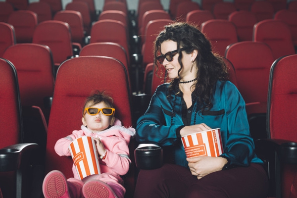 6 Trik Bijak Memilih Film yang Tepat untuk Anak