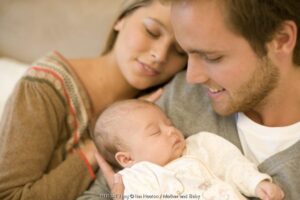 4 Cara Mudah Menjadi Breastfeeding Father