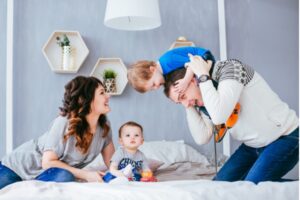 Lakukan 5 Hal Ini Ketika Balita Punya Adik Lagi