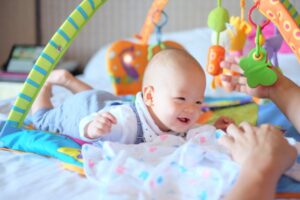 10 Manfaat Tummy Time untuk Bayi