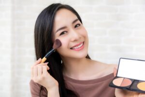 Tips Memilih Blush-On untuk Ibu Hamil