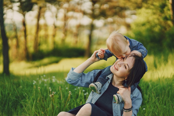 Bayi Suka Menarik-Narik Anda? Ketahui 7 Fakta Ini