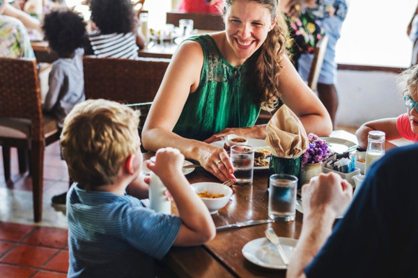 8 Restoran untuk Berbuka Puasa dengan Anak di Jakarta