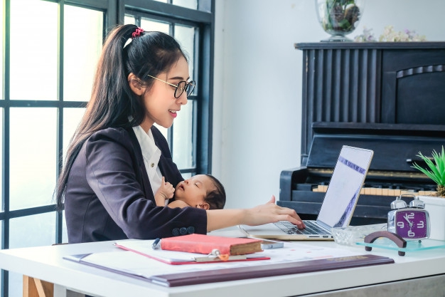 ini Tantangan yang Harus Dihadapi Ibu Bekerja