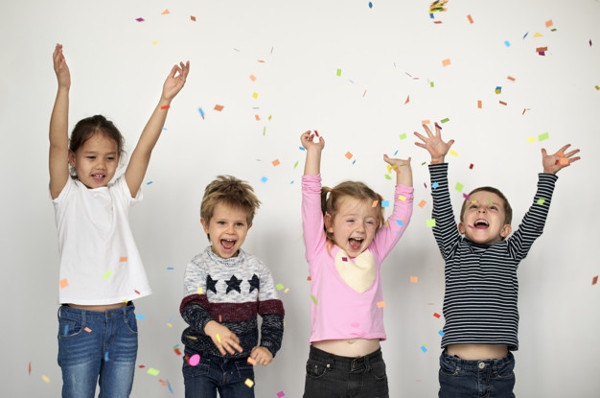 5 Cara Membantu Anak Menemukan Teman Terbaiknya