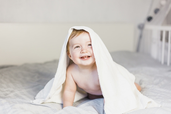 Begini Cara Mandi Kering untuk Bayi Sakit dan Newborn