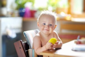 Memahami Lebih Jauh Metode Baby Led Weaning