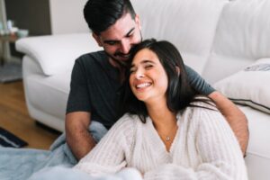 7 Jurus Ampuh Bangkitkan Gairah Pasangan