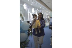 Ini Cara Kahiyang Ayu Ajarkan Anak Bersosialisasi