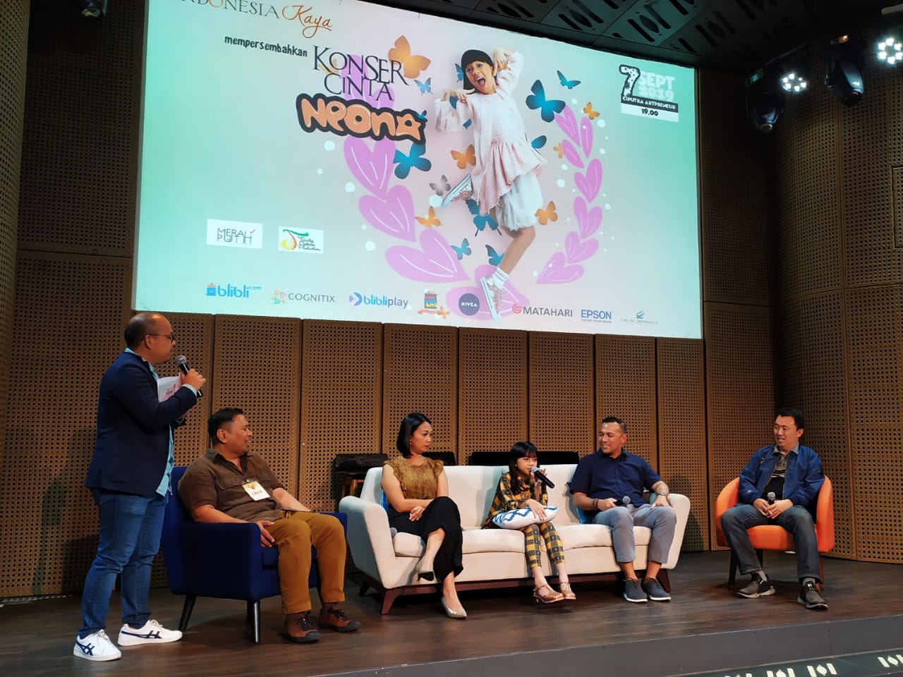 Penyanyi Cilik Neona akan Gelar Konser Perdana