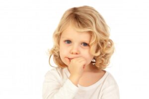 Tips Mengatasi Kebiasaan Buruk Anak Menggigit Kuku