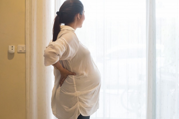 Hamil Sering Merasa Kegerahan? Ini Cara Mengatasinya