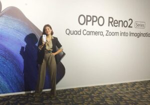 Hobi Foto dan Video, Intip Ponsel Pilihan Agatha Suci