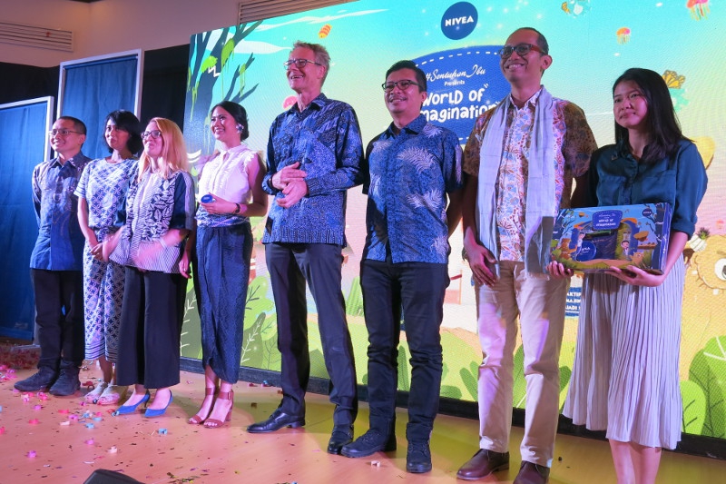 Memperluas Imajinasi Melalui Kegiatan Bonding