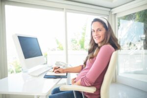 Perlukah Ibu Hamil Memiliki Asuransi Kehamilan?