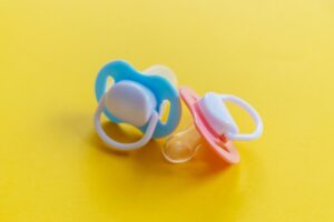 Fakta Empeng, Kenapa Tidak Usah Dikenalkan pada Bayi?