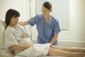 Mengenal Serba-serbi Penggunaan Vakum saat Persalinan