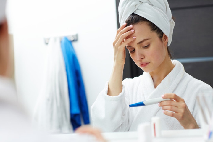 Test Pack Negatif Tapi Telat Haid, Apa Penyebabnya?