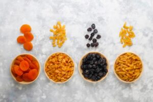 Perhatikan Hal Ini saat Ibu Hamil Ngemil Buah Kering