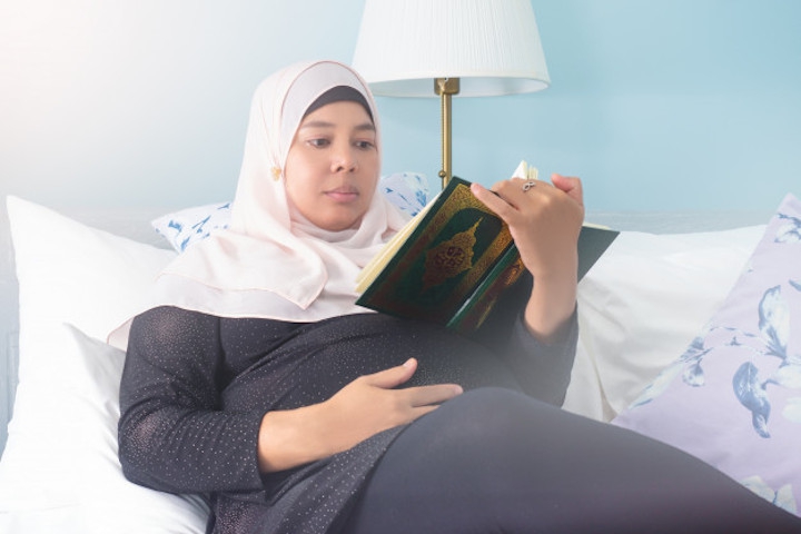 Amankah Ibu Hamil Tetap Berpuasa saat Pandemi Corona?