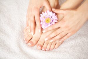 13 Kondisi Kuku Kaki yang Bisa Menandakan Penyakit