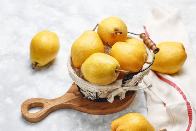 5 Manfaat Mengonsumsi Buah Pir untuk Ibu Hamil