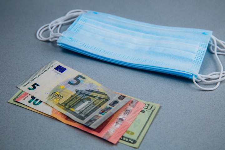 Kondisi Keuangan Terdampak Corona, Perlukah Berutang?