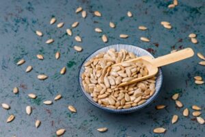 Suka Kuaci? Ini Manfaat Ngemil Kuaci bagi Ibu Hamil