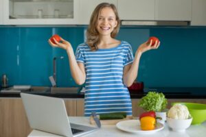 Strategi Mengatasi Bosan Karantina Sesuai Zodiak Anda