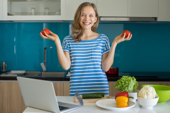 Strategi Mengatasi Bosan Karantina Sesuai Zodiak Anda