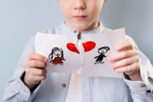 Dampak Perselingkuhan Orang Tua pada Psikologi Anak