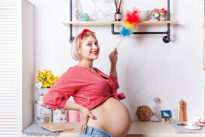 Bumil Suka Bersih-bersih Rumah, Tanda Mengalami Nesting!