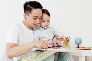 Ide Bermain Bersama Anak saat Orang Tua Sedang Lelah