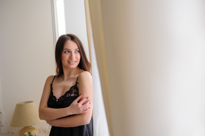 Cek Karakter Anda saat Bercinta Sesuai Warna Lingerie