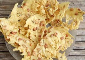 Tips Membuat Peyek yang Renyah dan Tak Berminyak