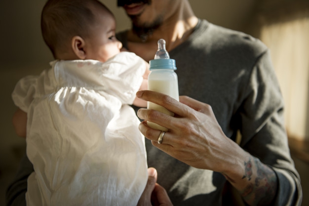 Ini Cara Celebrity Dad Mendukung Ibu MengASIhi