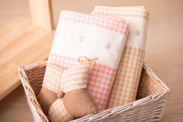 5 Rekomendasi Apron Menyusui untuk Busui Pejuang ASI