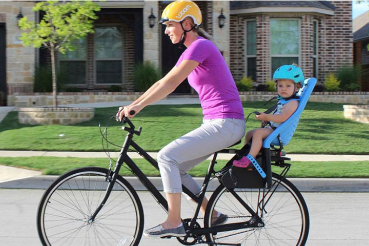Cara Aman Membonceng Anak saat Naik Sepeda