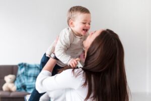 Tata Krama yang Perlu Diajarkan pada Balita Sesuai Usianya