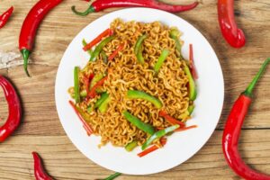 Tak Selalu Buruk, Ini Manfaat Makan Mi Instan buat Anda