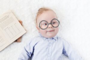 100+ Inspirasi Nama Bayi Laki-laki Bermakna Cerdas