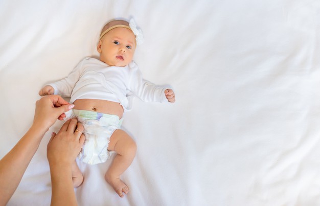 6 Jenis Bau Badan pada Bayi yang Mengindikasikan Penyakit