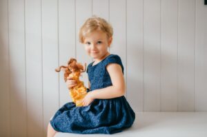 Ini Manfaat Anak Bermain Boneka Barbie Menurut Studi