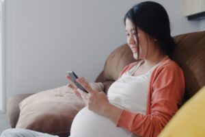 7 Risiko yang Bisa Dialami Jika Ibu Hamil Malas Bergerak