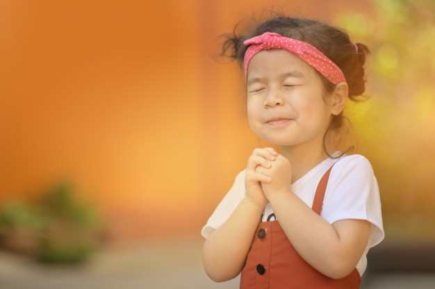 7 Cara Sederhana Ajarkan Anak untuk Selalu Bersyukur