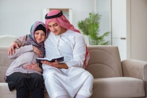 Membaca Surat Yusuf saat Hamil, Benarkah Bikin Bayi Rupawan?