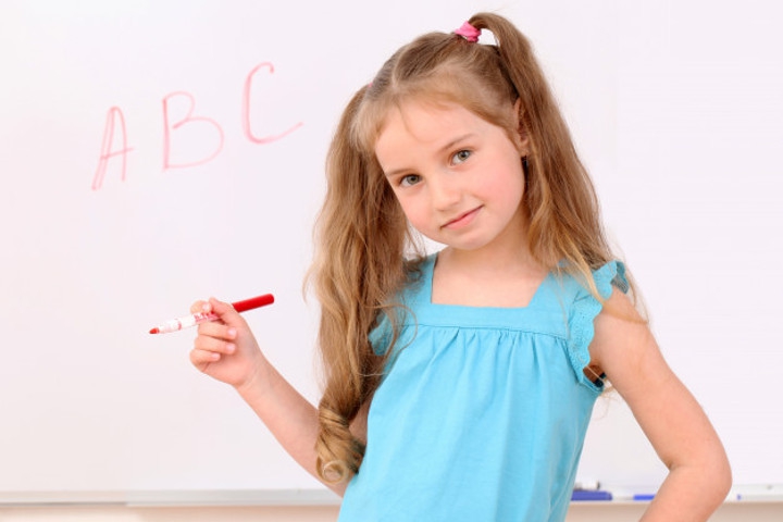 Ajarkan Anak Menulis dengan 5 Aktivitas Menyenangkan Ini